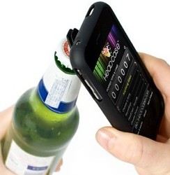 Flaschenöffner-Hülle für durstige iPhone 4 Besitzer