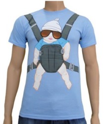 Must-Have für Hangover-Fans: Das Baby Carrier T-Shirt