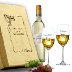Wein Geschenkset mit individuell gravierten Gläsern