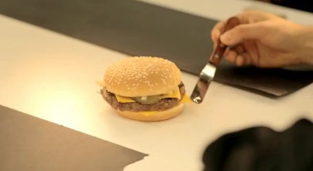 [Video] Warum sehen Burger nie so aus wie auf den Fotos?