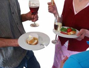 Teller mit Glashalter tellermitglashalter